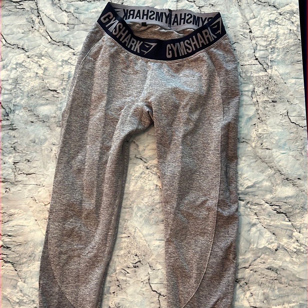 Can’t fit, good quality and comfy